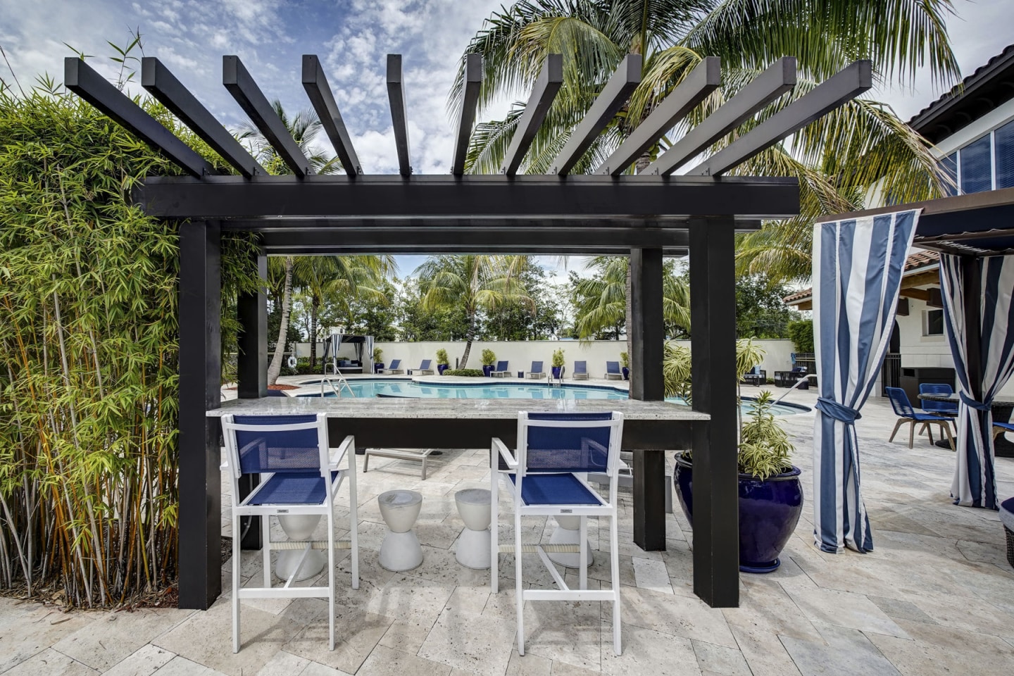 Solle Davie Luxury Apartments Image 6