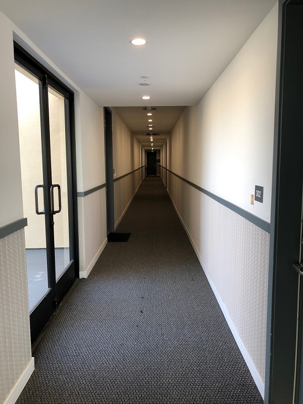6844 WOODMAN AVE Image 3