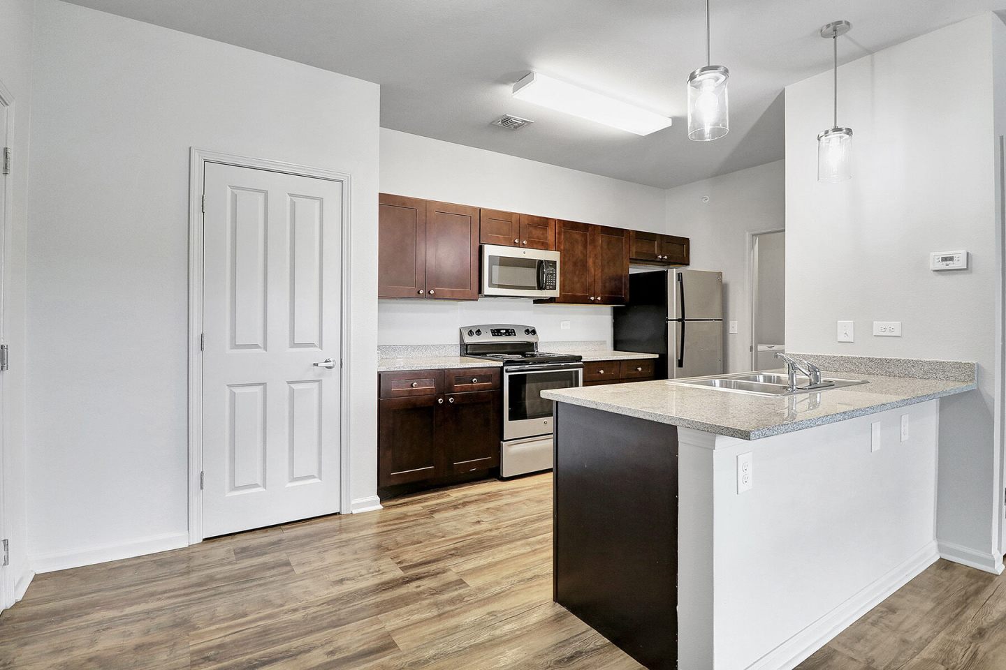 Landmark Apartments I & II Image 22