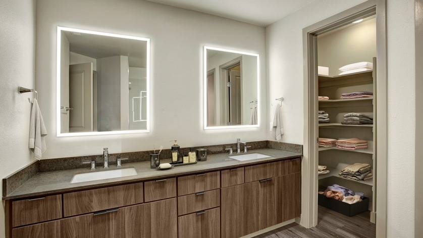 The Carillon Apartment Residences Image 44