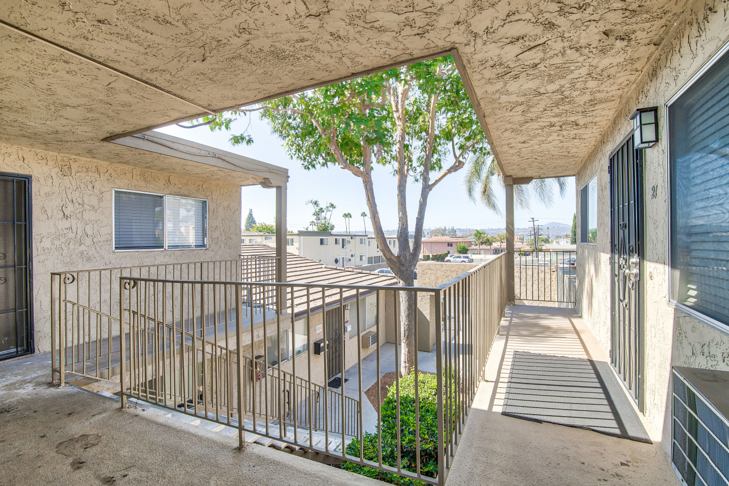 Monterey Apartments Image 32