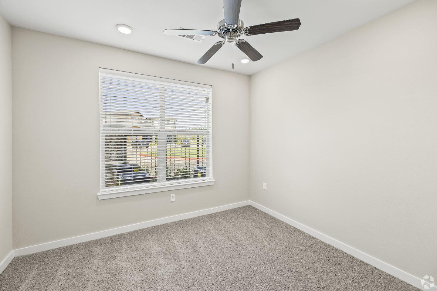 Creekside at Grand Prairie Image 16