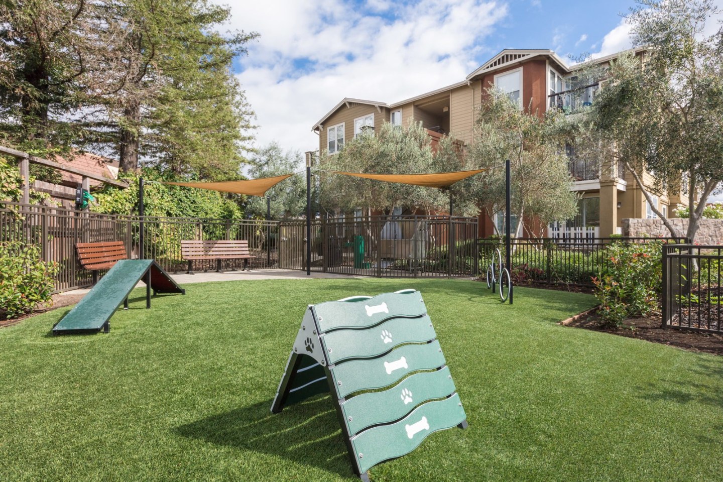 Montrachet Apartment Homes Image 15