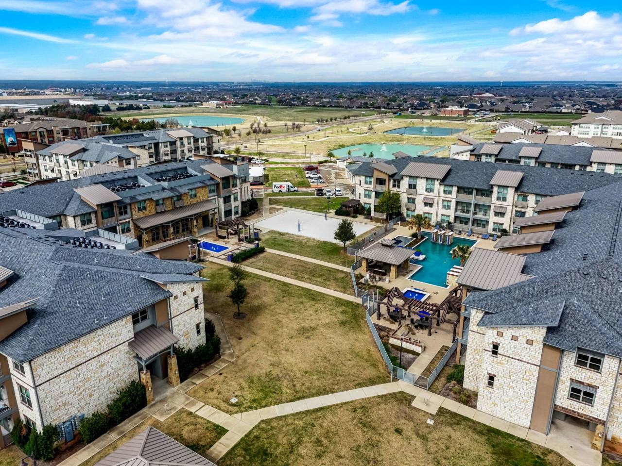 Gateway Oaks Apartments Image 28