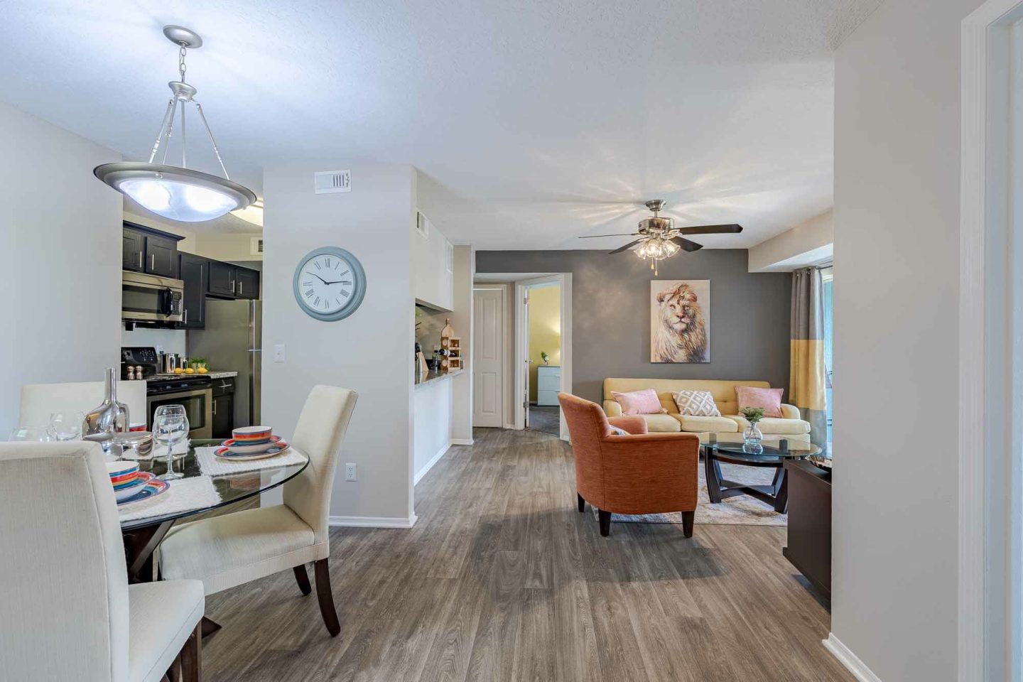 The Savannahs at James Landing Apartments Image 5