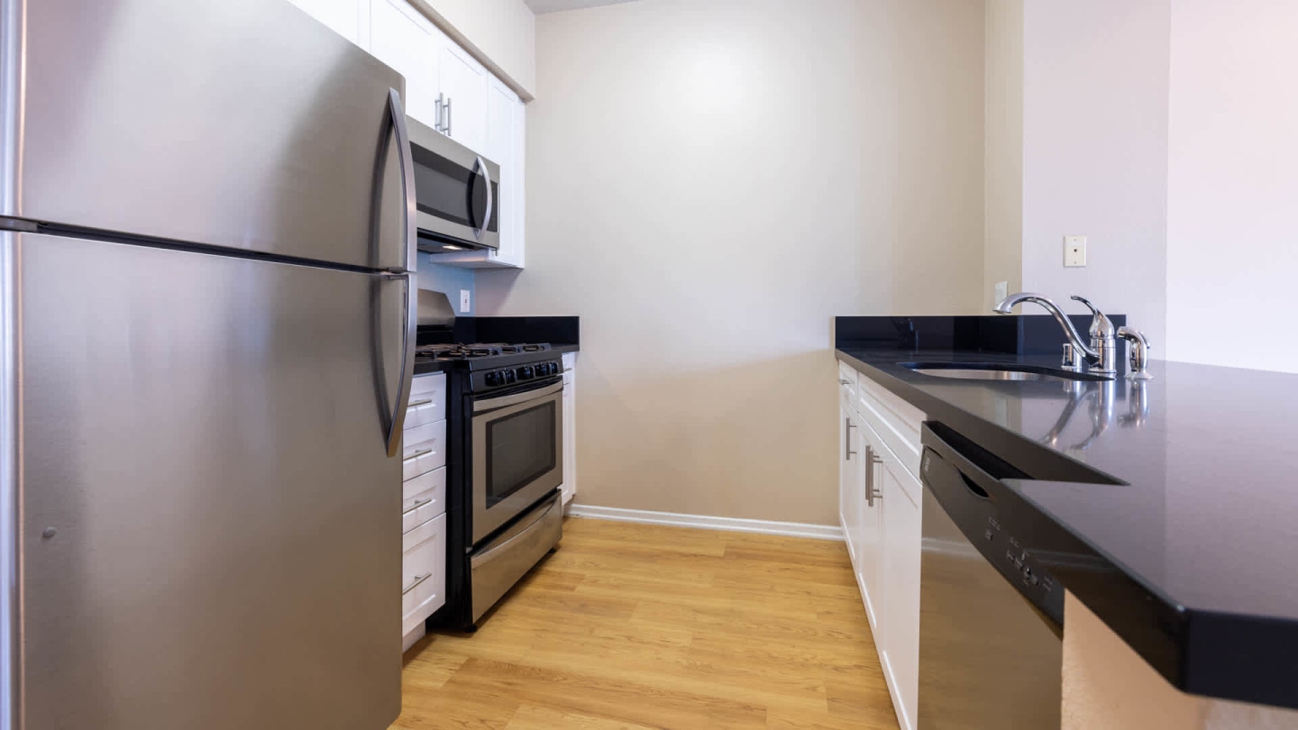 Bay Hill Apartments Image 8