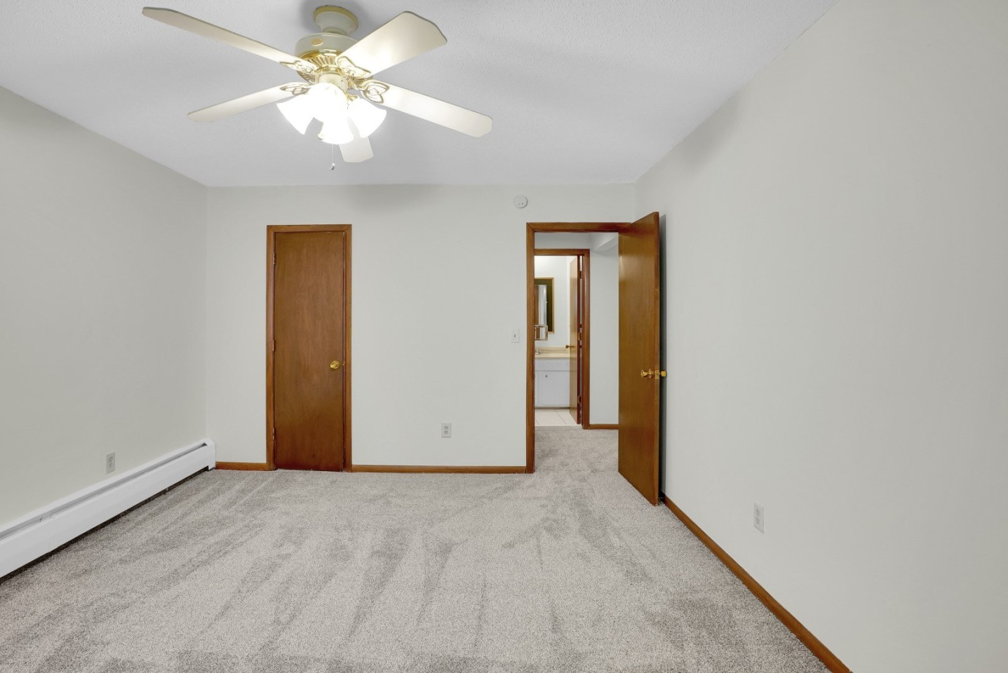 The Arbors Apartments Image 14