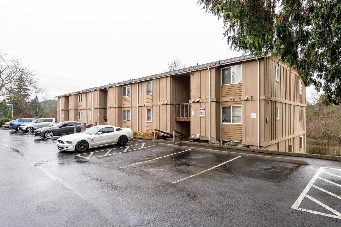 Cheney Heights Image 23