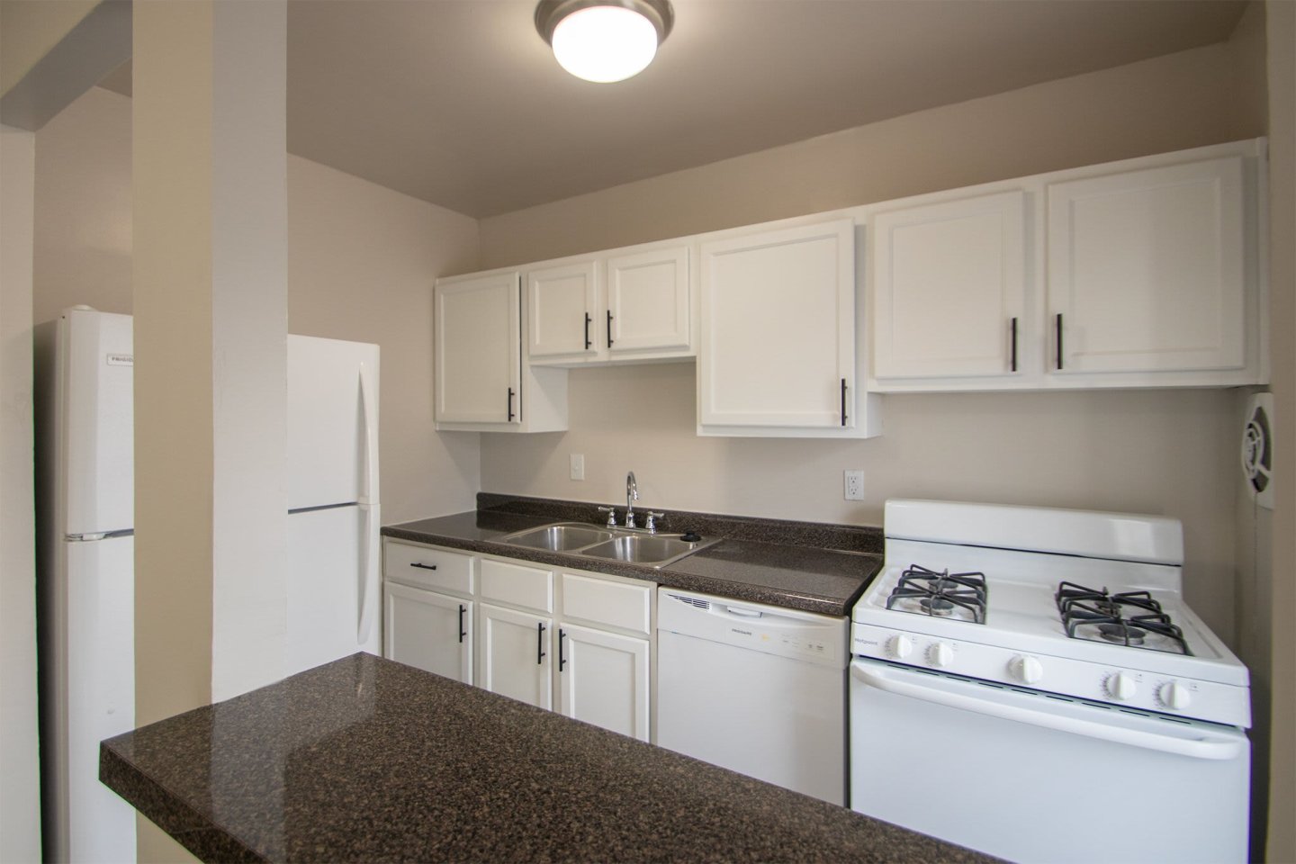Colonial Ridge Image 23
