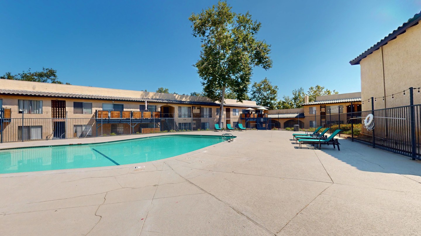 Charter Oaks Image 30