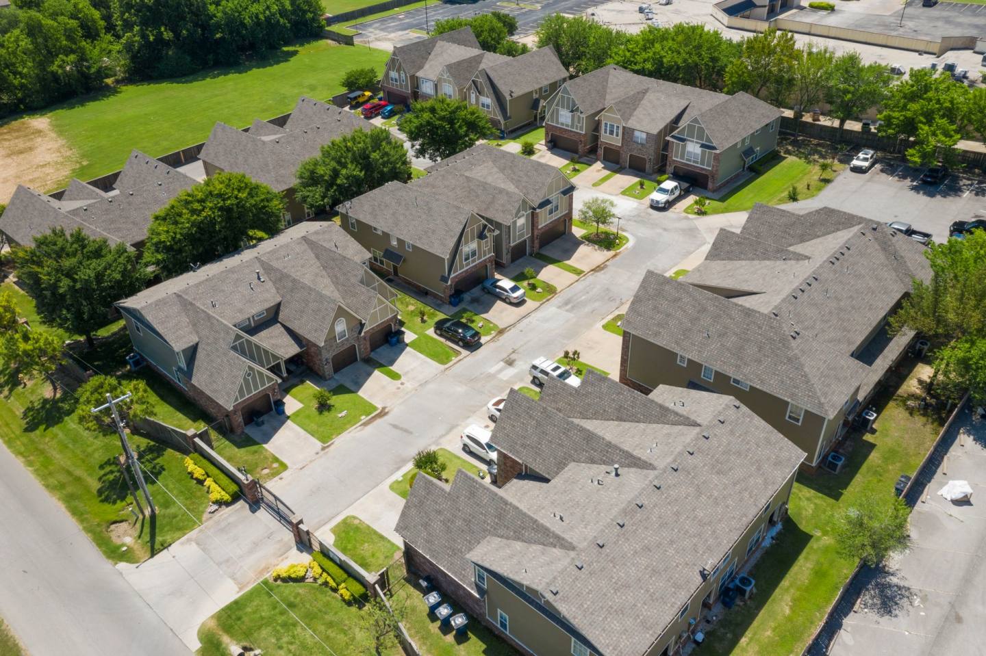 Sydney Court Townhomes Image 17