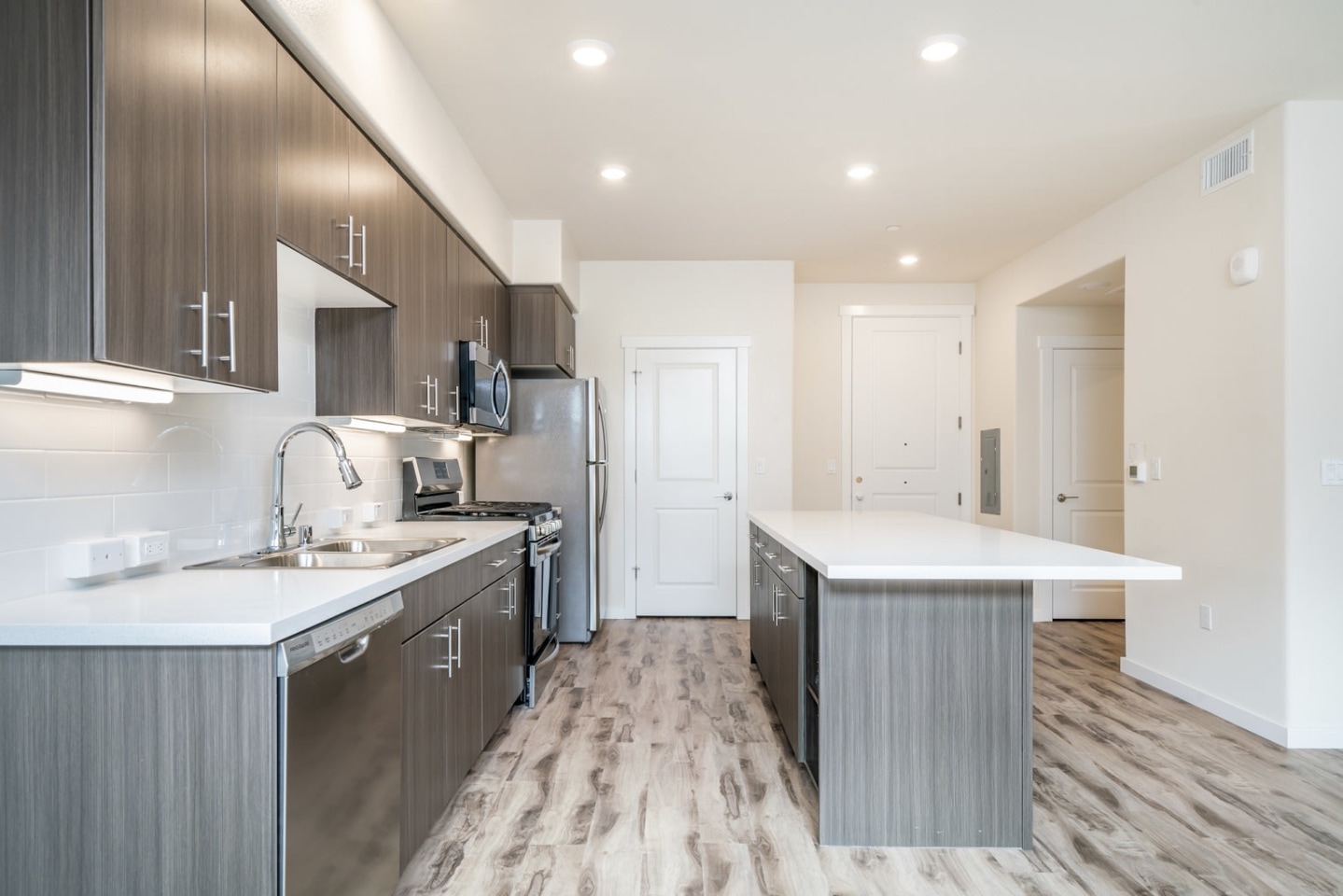 Hub Apartments Image 11