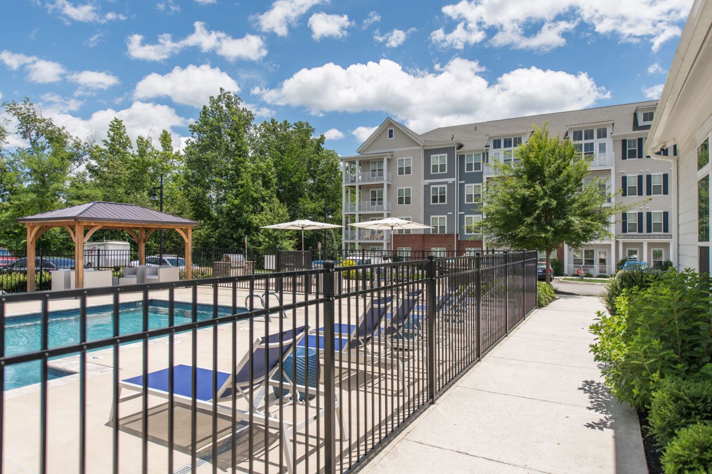 Commonwealth apartments Image 2