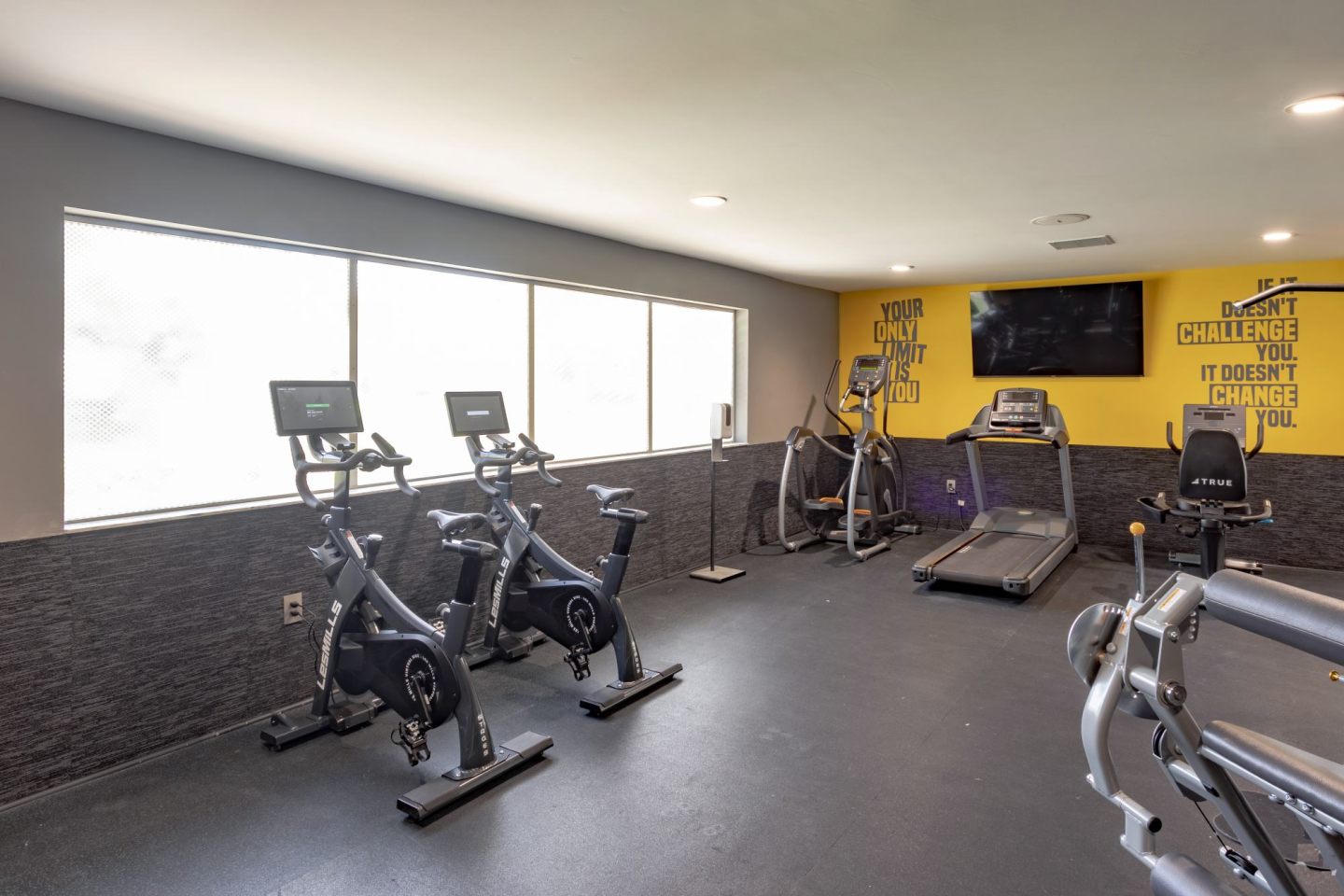 Welleby Lake Club Apartments Image 10