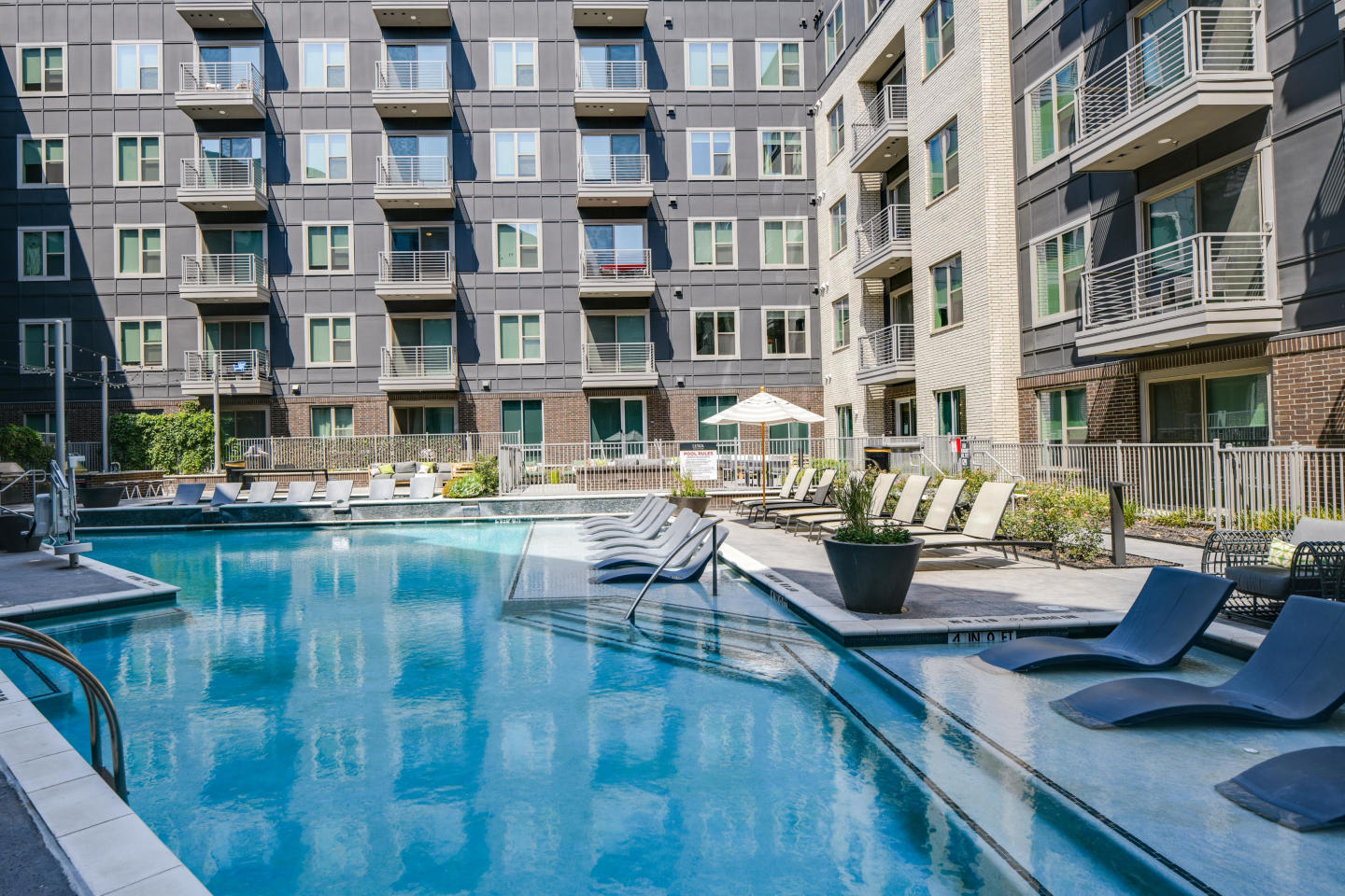 Luxia Midtown Park Image 16
