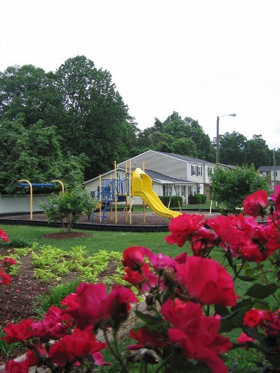 Colony Townhomes Image 2