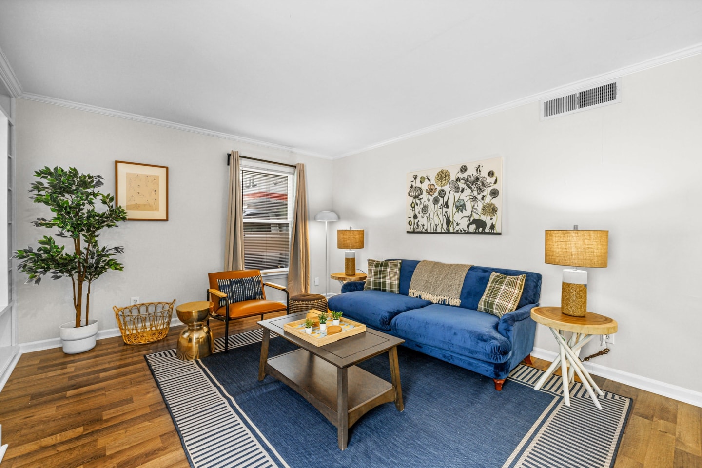 887 Juniper St Image 3