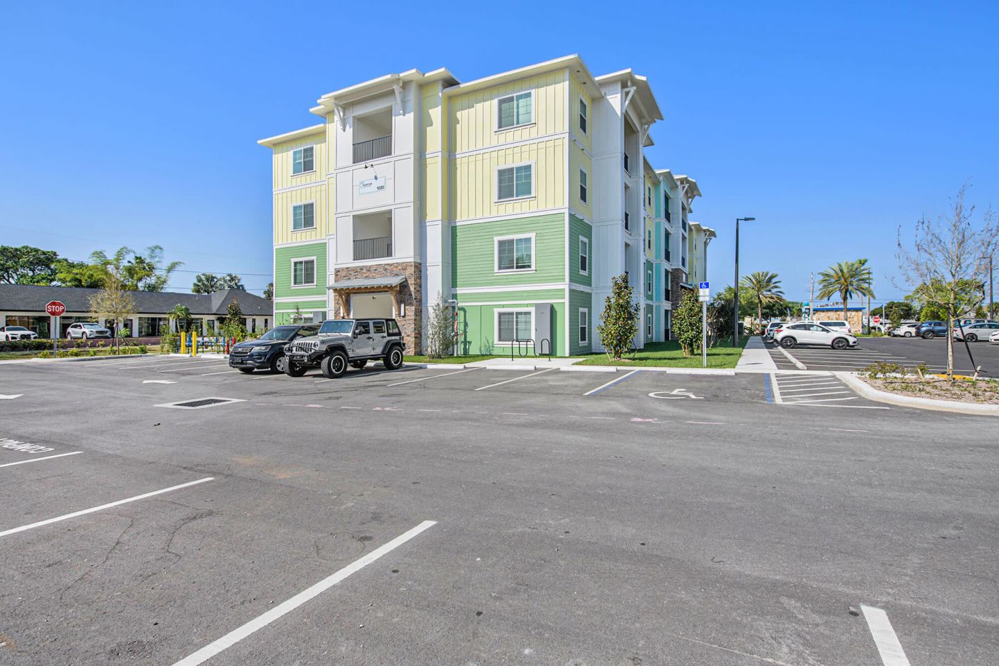 Grand Oak Apartments Image 28