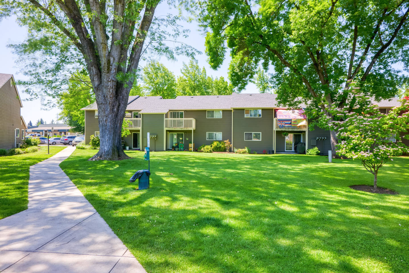 Chalet Apartments Image 19