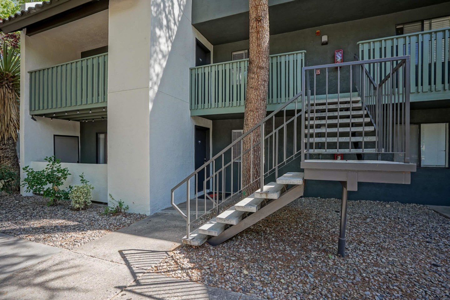 Treehouse Apartments Image 45