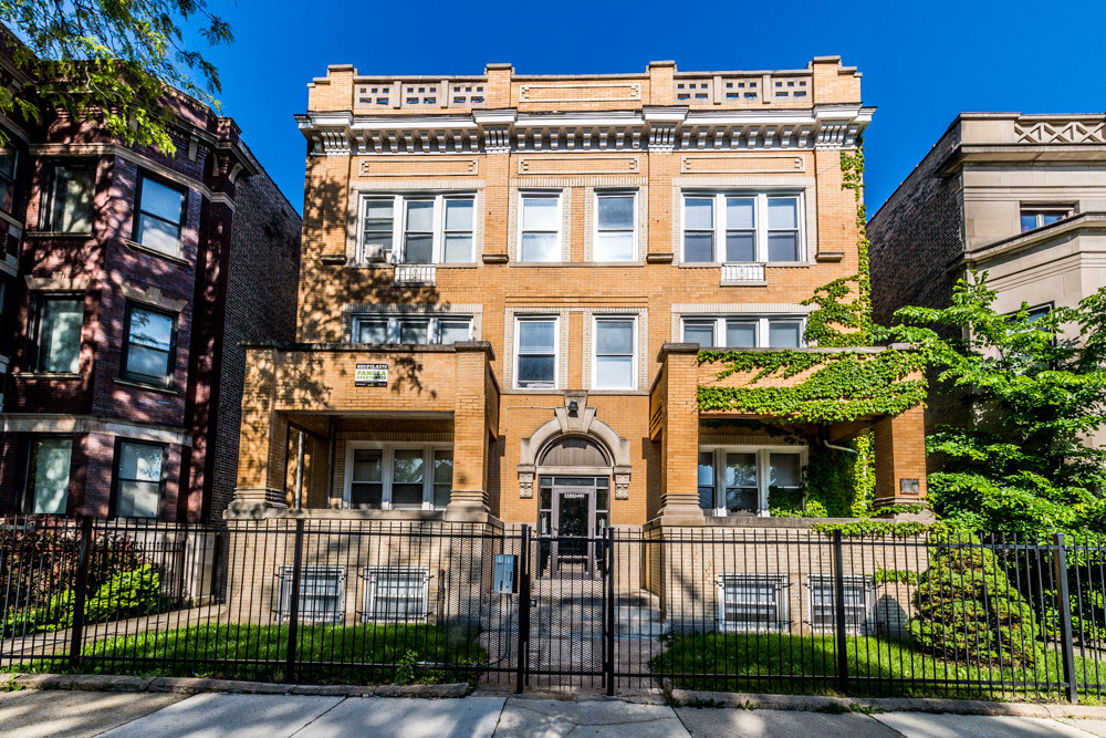 4820 S Michigan Ave Image 10