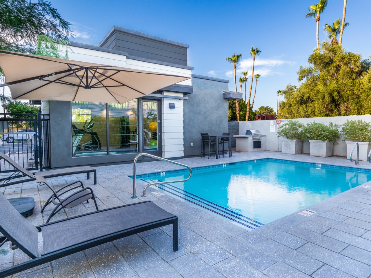The Hardy Tempe Townhome Living Image 11