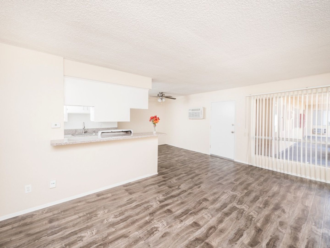 817 S. St. Andrews Pl. Image 1