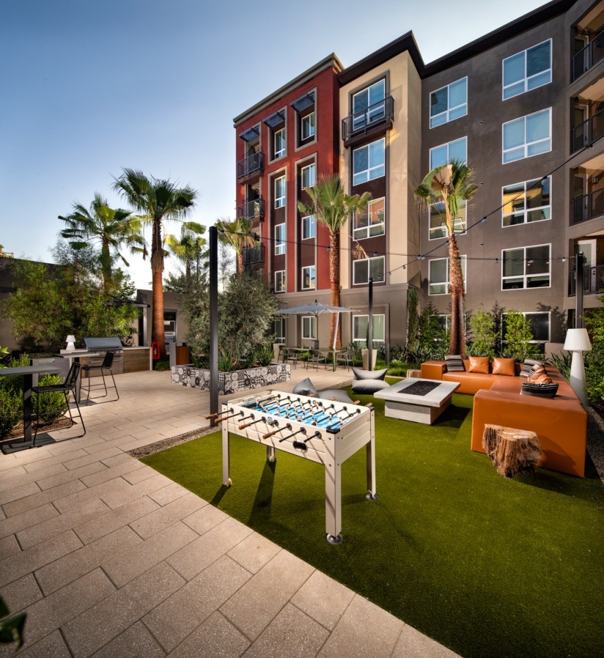 Clarendon Apartments Image 4
