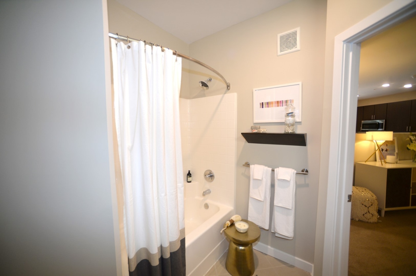 Encore 4505 at Town Center Apartments Image 19