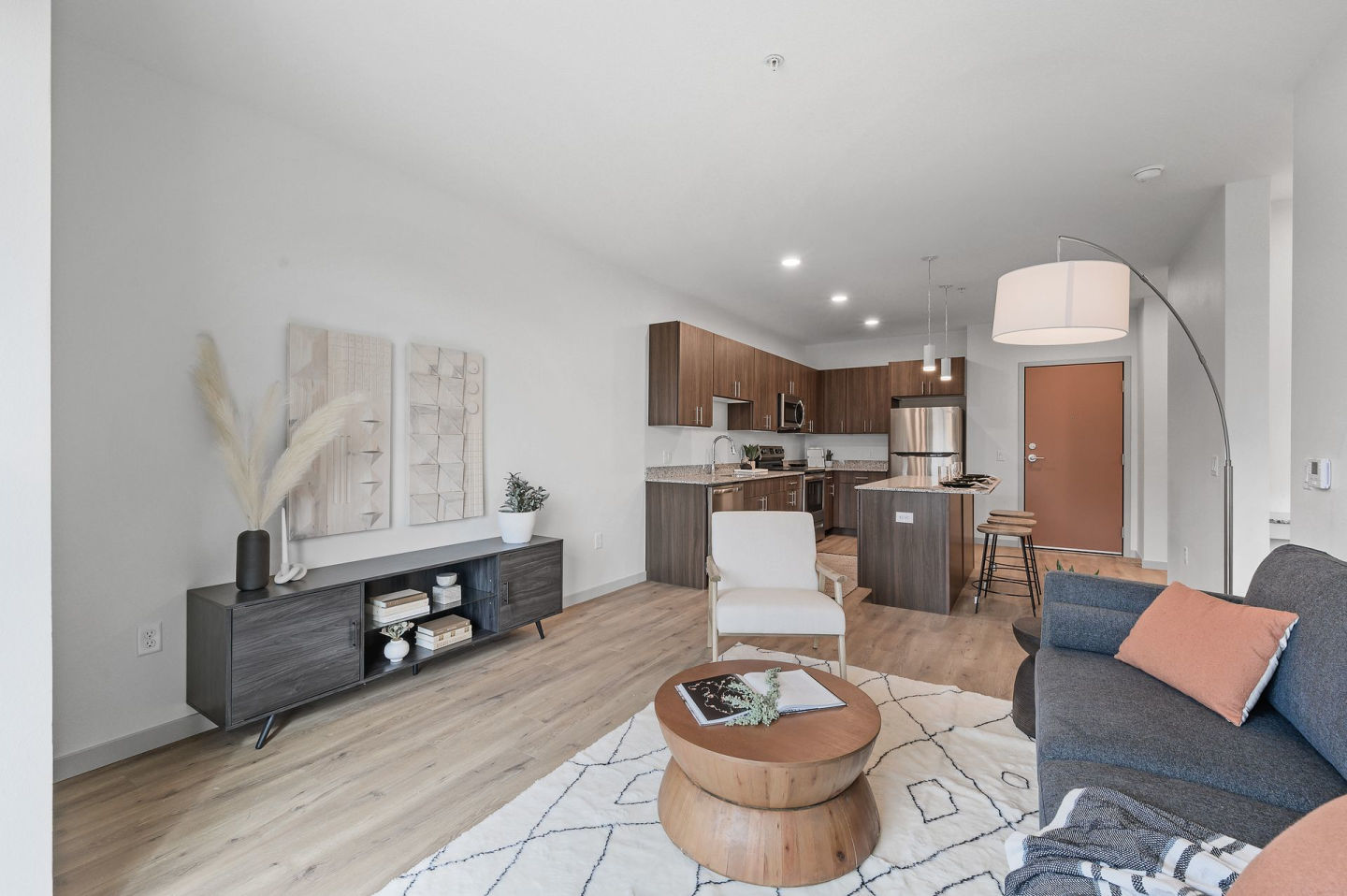 Fenview Flats Image 32