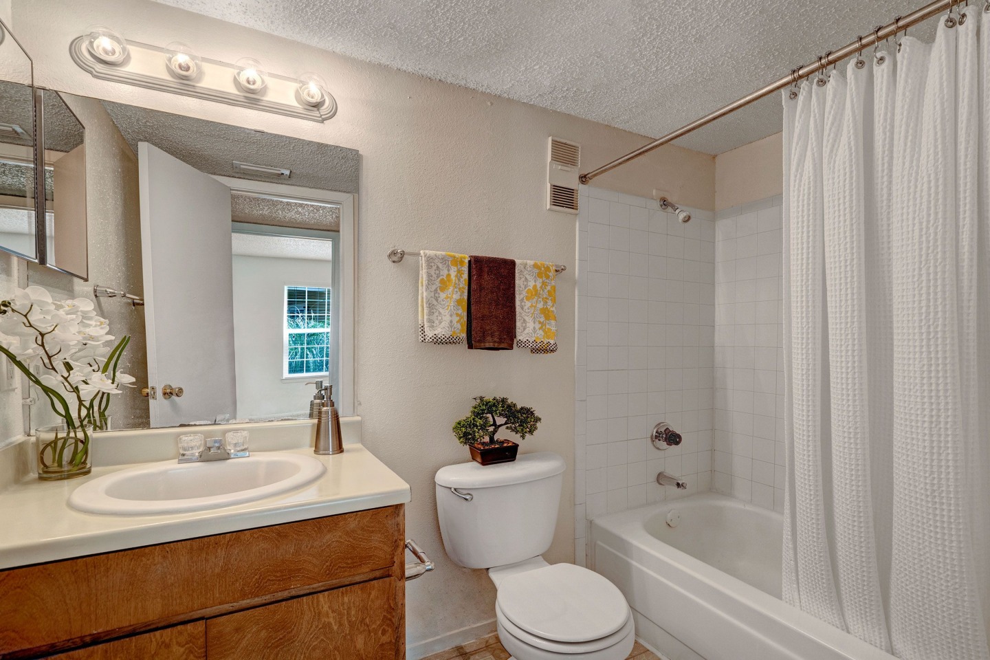The Bradford Apartment Homes Image 8