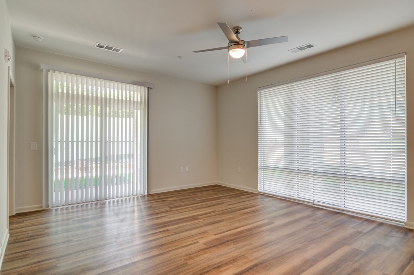 Lofts at Hamilton Luxury Apartments Image 18