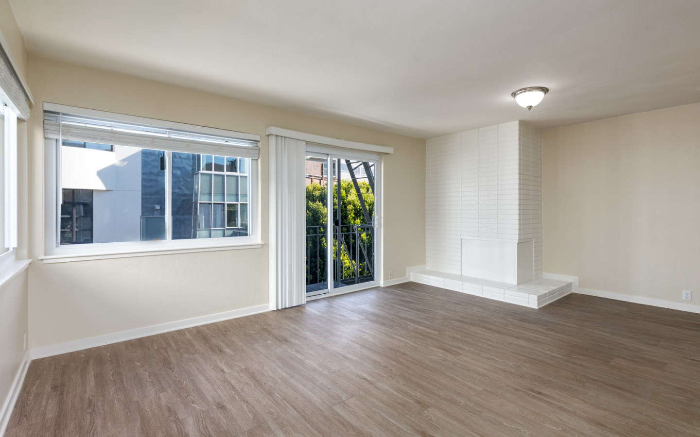 1 San Antonio Apartments Image 1