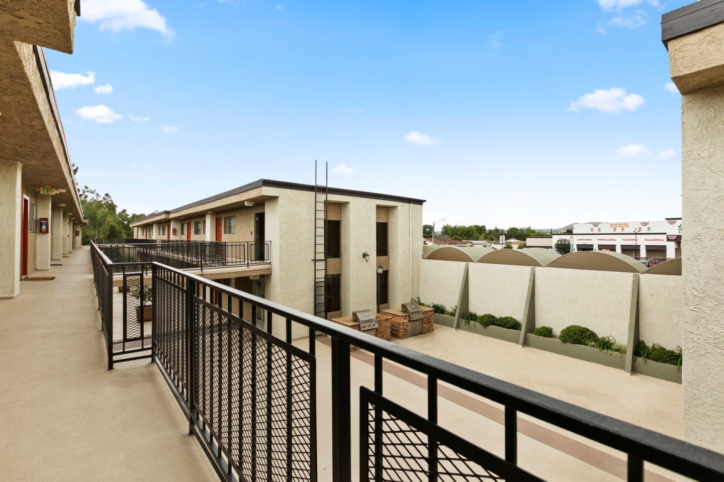 Topanga Terrace Image 21