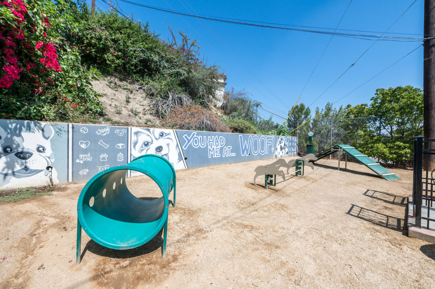 Emerald Hills Apartment Homes Image 10