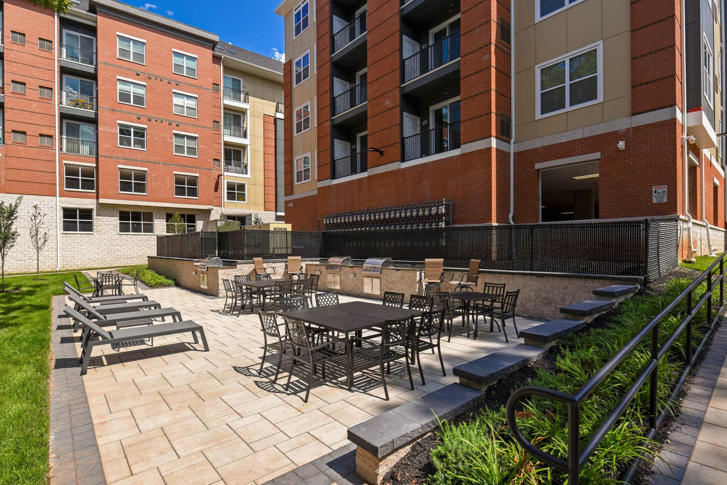 The Grande at Metropark Image 31