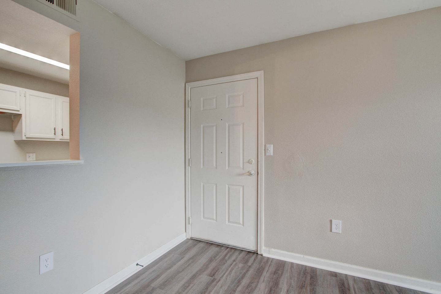 The Latitude Apartments Image 14
