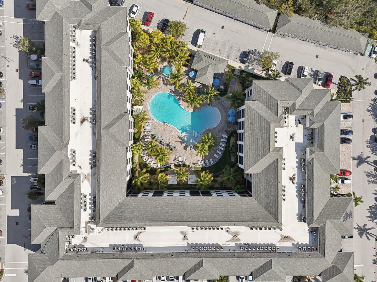 Axis One Image 20