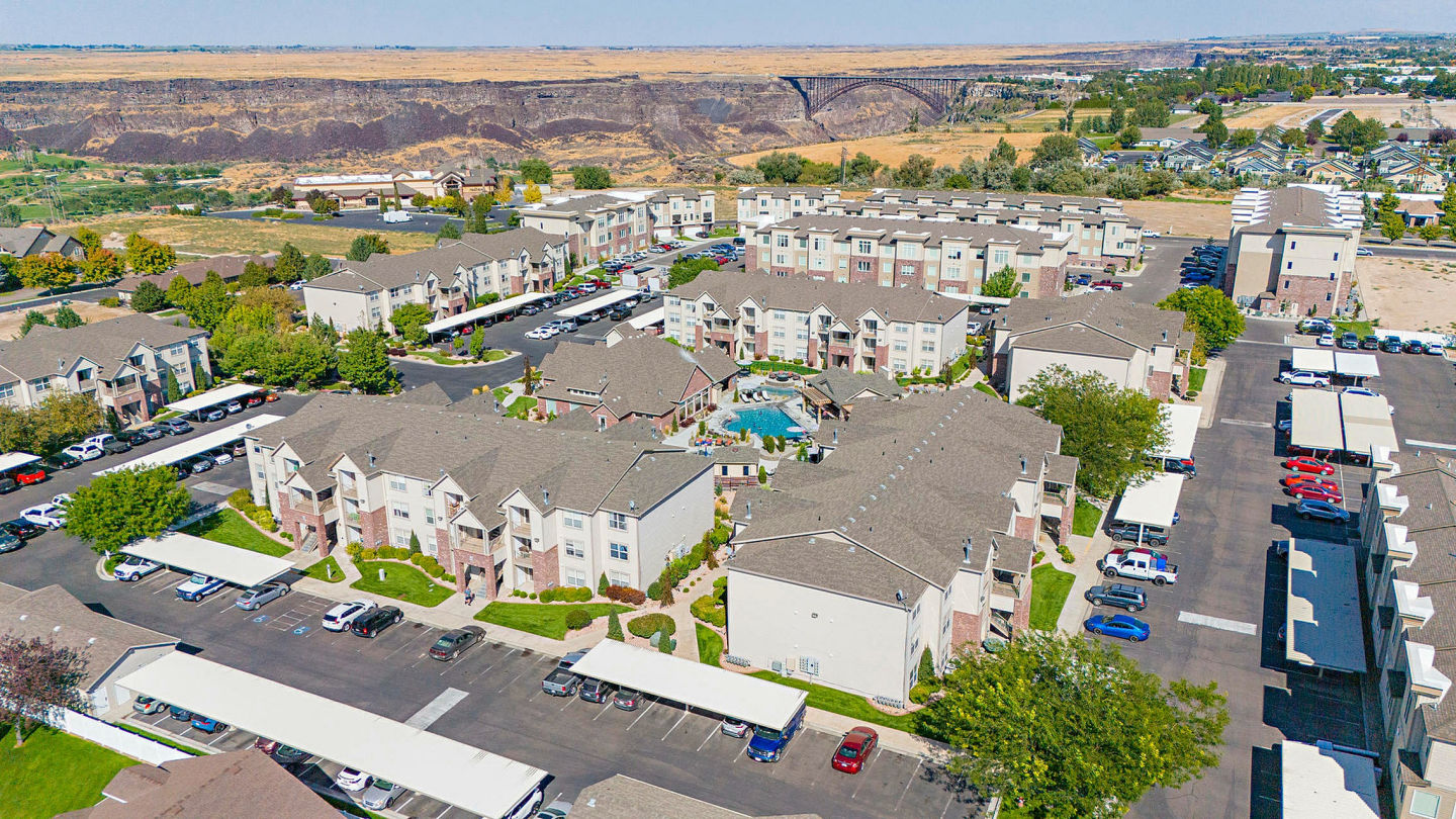 Rivercrest Image 10