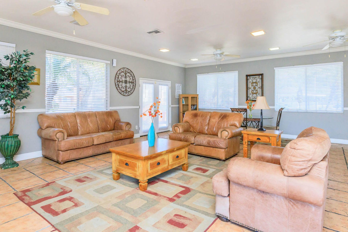 Crown Pointe Image 3