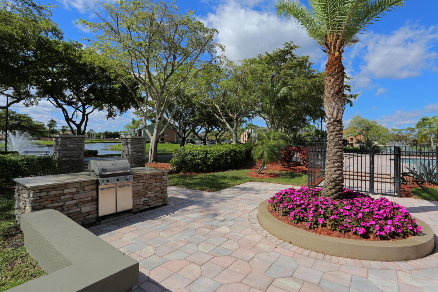 Visions at Willow Pond Image 16
