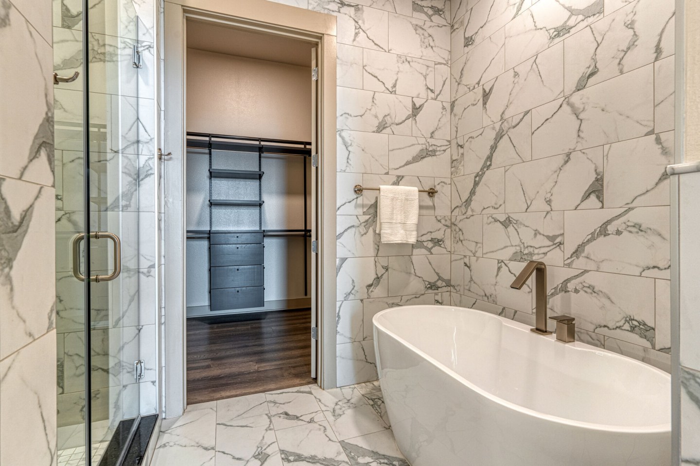 Residences at The Grove Image 33