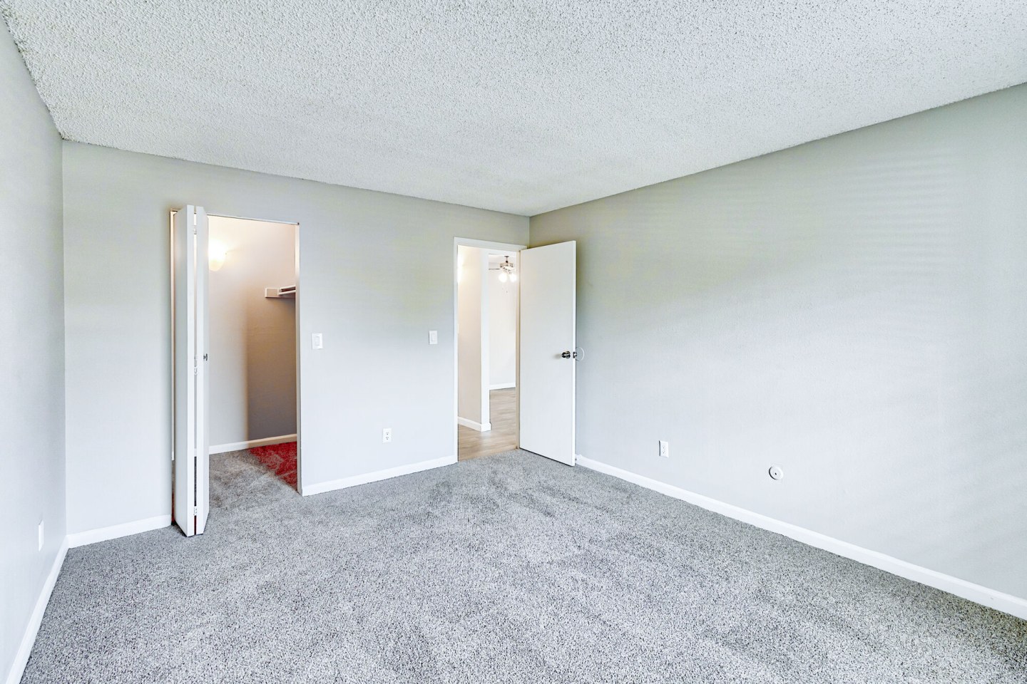 Miramar Apartments Image 15