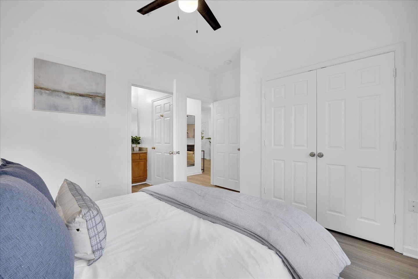 Flats at Leland Image 38