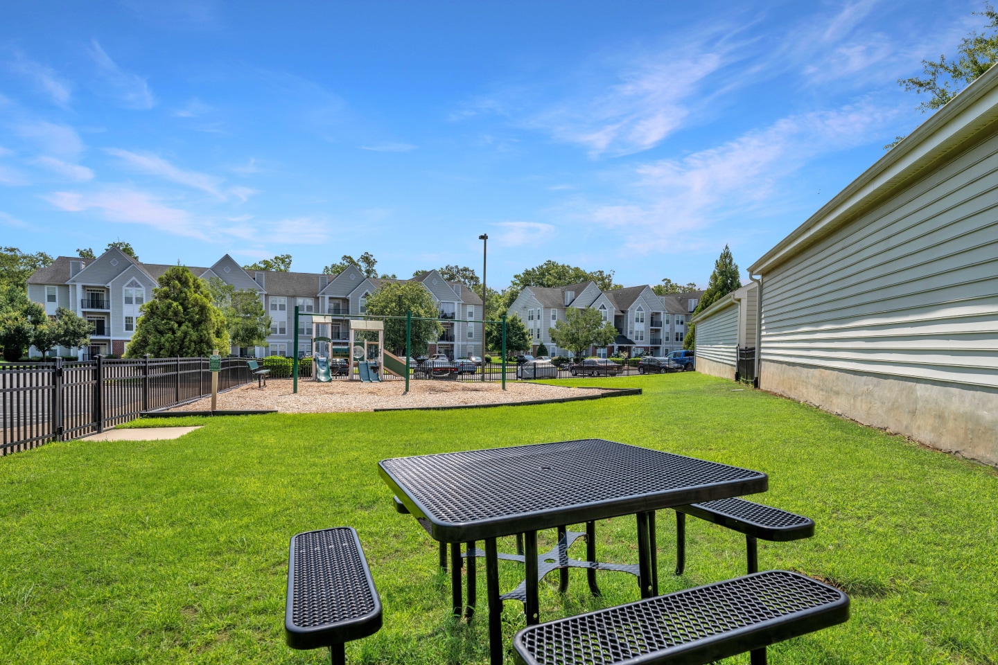 Abberly Crest I, II & III Image 72