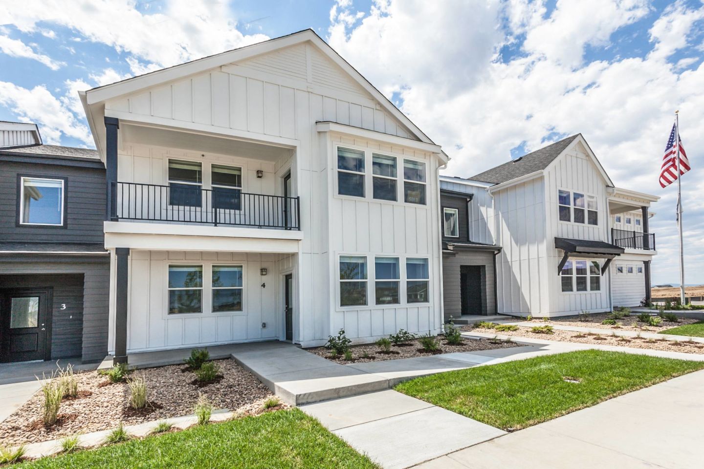 Bloom Rental Living Image 25