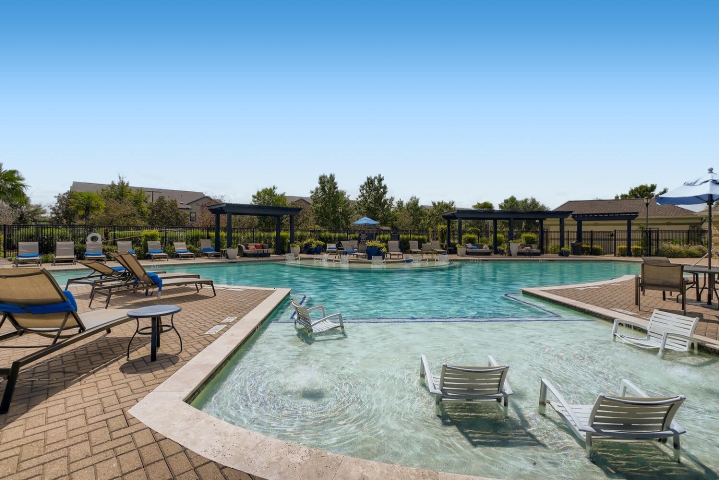 Grand Villas at Katy Image 12
