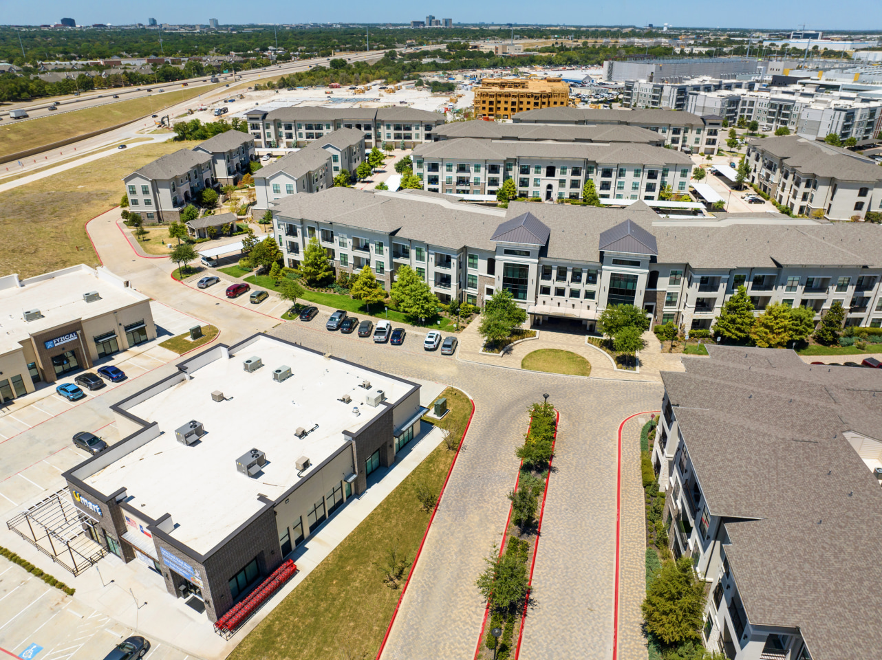 The Hendry Apartment Homes Image 12