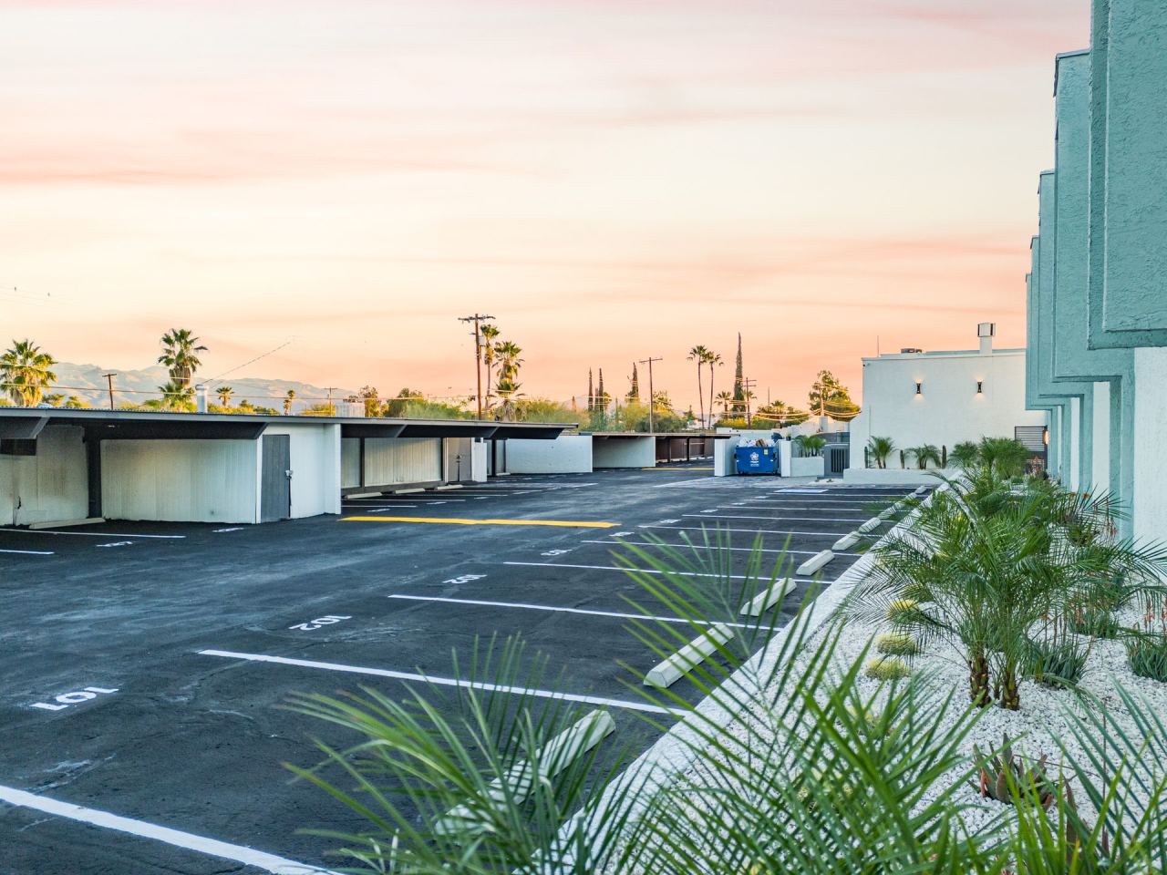 Echo Luxury Apartments Image 149