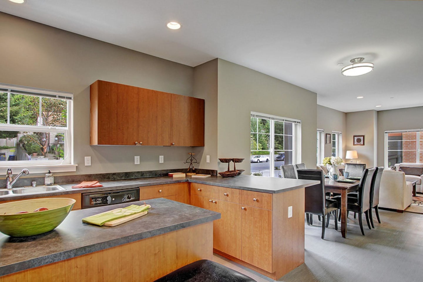 The Villas in Bellevue Image 15